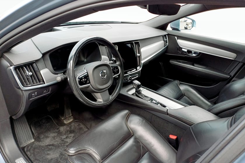 Bild 5 av Volvo V90 D5 AWD Inscription, Drag, Panoramaglastak, 360 kamera, HUD, Navigation