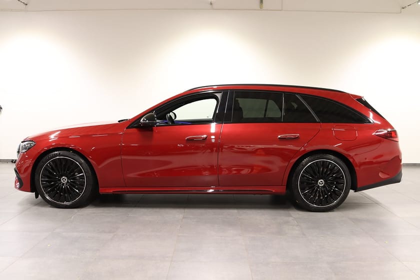 Bild 3 av Mercedes-Benz E 300 de 4MATIC T