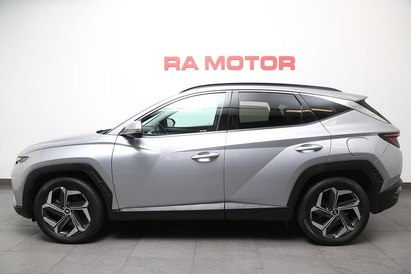 Bild 2 av Hyundai Tucson PHEV 1,6 T-GDi 265hk 6AT 4WD Advanced 360° Motorv Drag