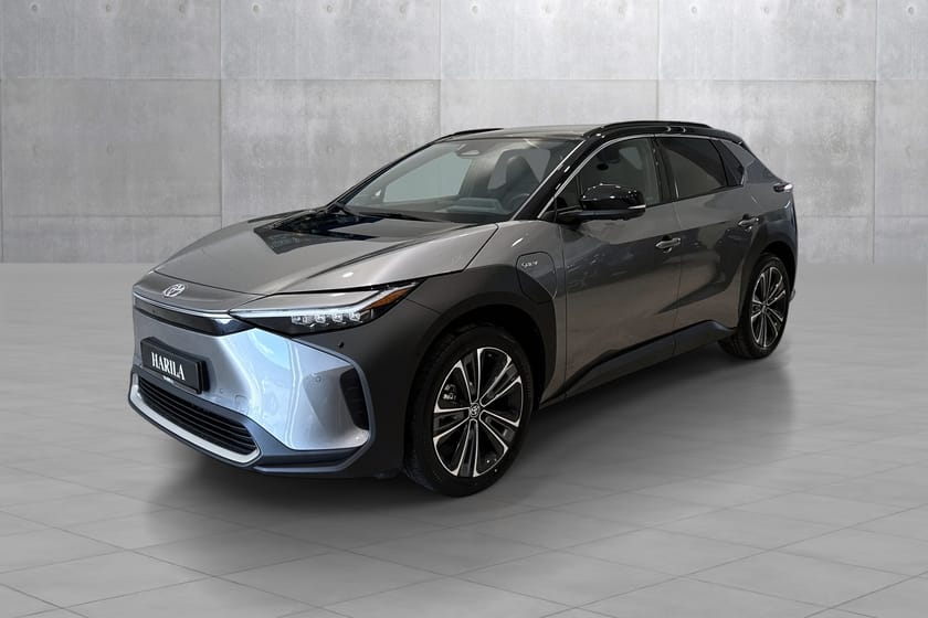 Bilde 1 av Toyota bZ4X Executive , Bitone- Panorama med 20"