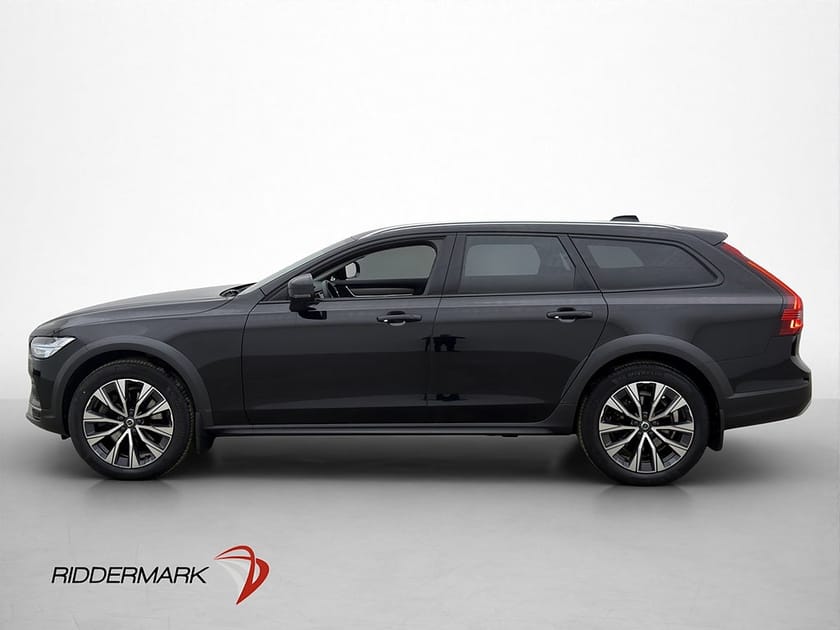 Bild 4 av Volvo V90 Cross Country B4 AWD Momentum Läder BLIS Navi Drag