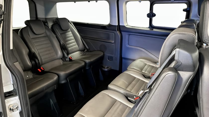 Bild 5 av Ford Tourneo Custom 320 Titanium L2 2,0 EcoBlue 185hk Automat 8-Sits