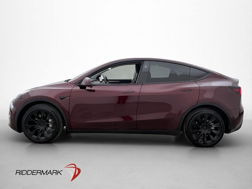 Bild 1 av Tesla Model Y Long Range AWD Drakrok Svensksåld MOMS