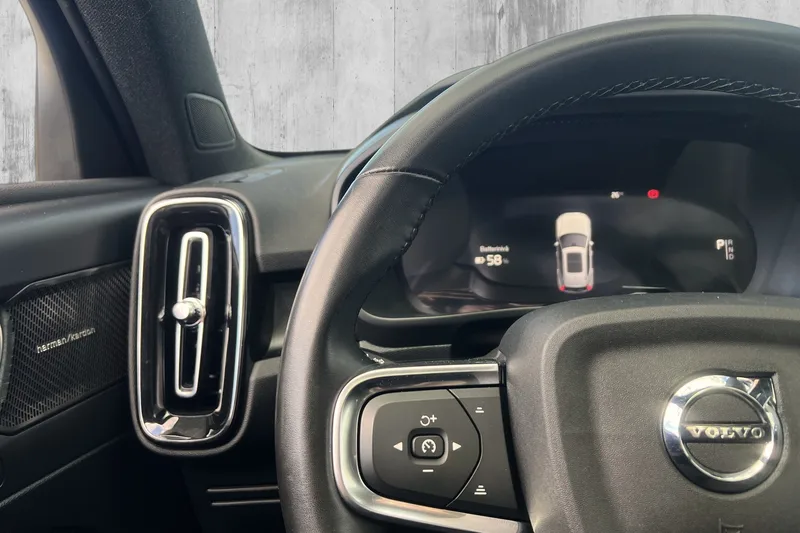 Volvo XC40 Recharge Twin bilde 11