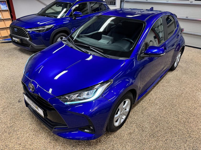 Bilde 2 av Toyota Yaris Hybrid 115