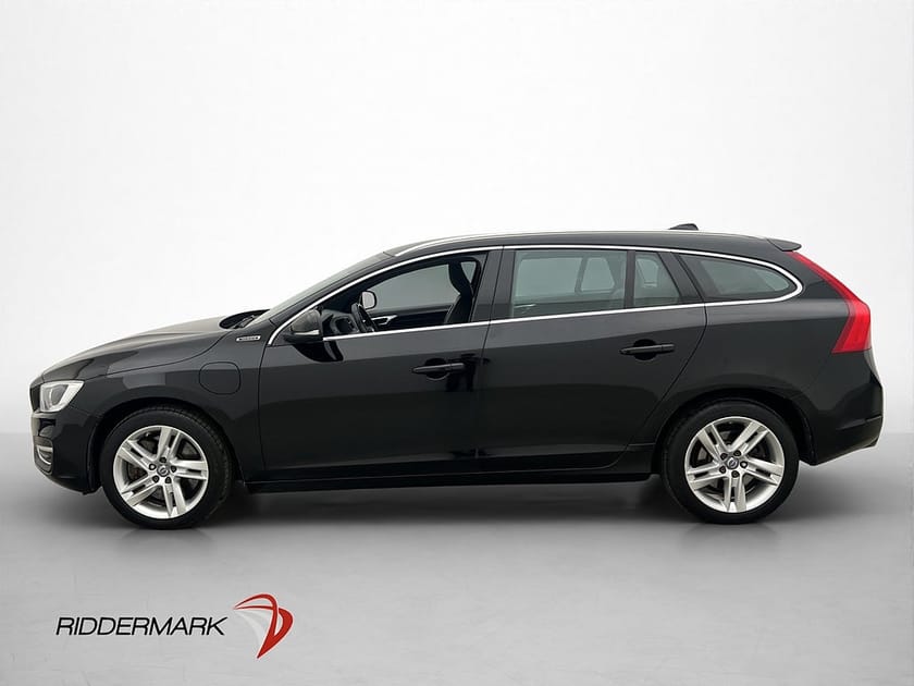 Bild 5 av Volvo V60 D5 Twin Engine AWD Summum VOC Värm Kamera Drag