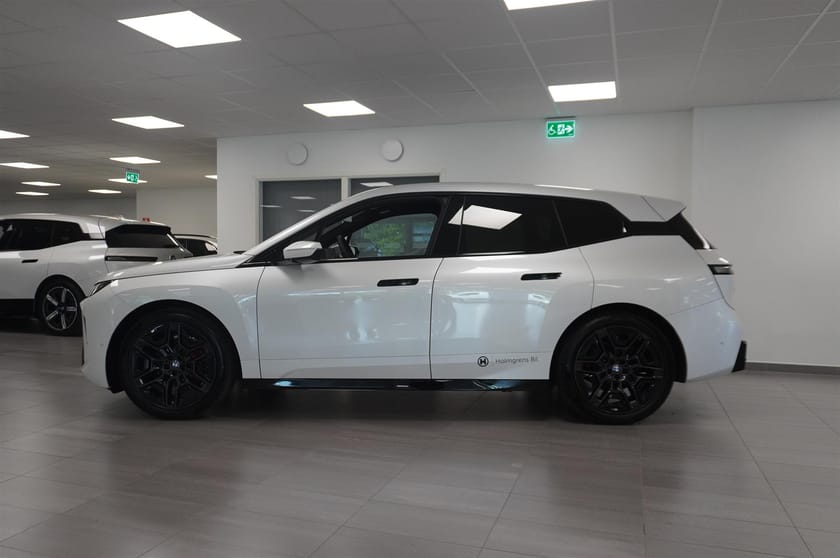 Bild 5 av BMW iX xDrive60 M Sport Pro Supercharged Ed DA Pro B W