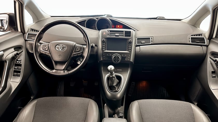 Bild 4 av Toyota Verso - 7 sits