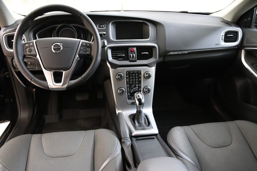 Bild 2 av Volvo V40 Cross Country T3 Adv Edition