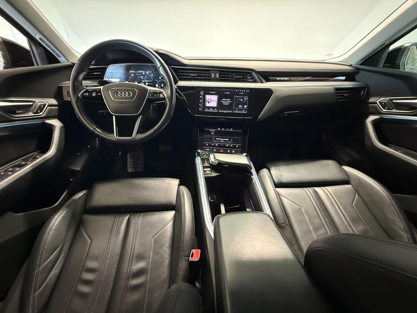 Bilde 5 av Audi e-tron 55 quattro S-line Sport ACC/Krok/Matrix/B&amp;O/360-kam/Skinn