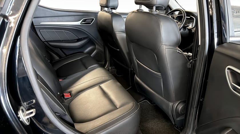 Bild 5 av MG ZS EV LHD 45KWH LUXURY Panorama B-kamera Carplay