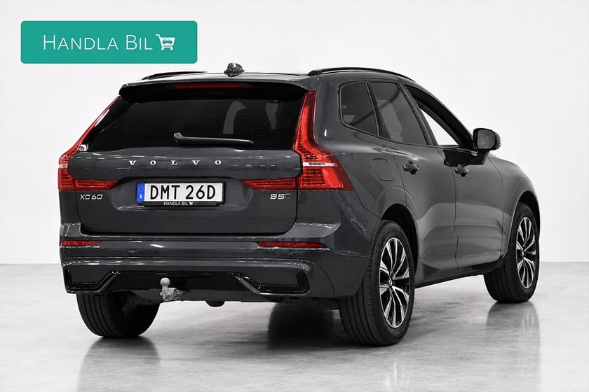 Bild 5 av Volvo XC60 B5 AWD Plus Dark B-värm 360° H/K Rattv Drag