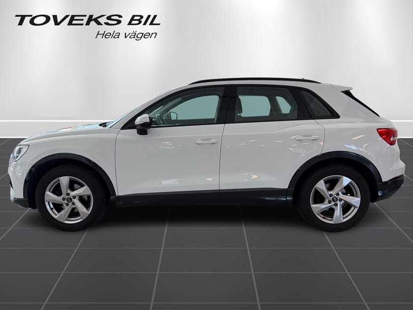 Bild 3 av Audi Q3 35 TFSI PROLINE ADVANCED 150hk Keyless/drag/värmar