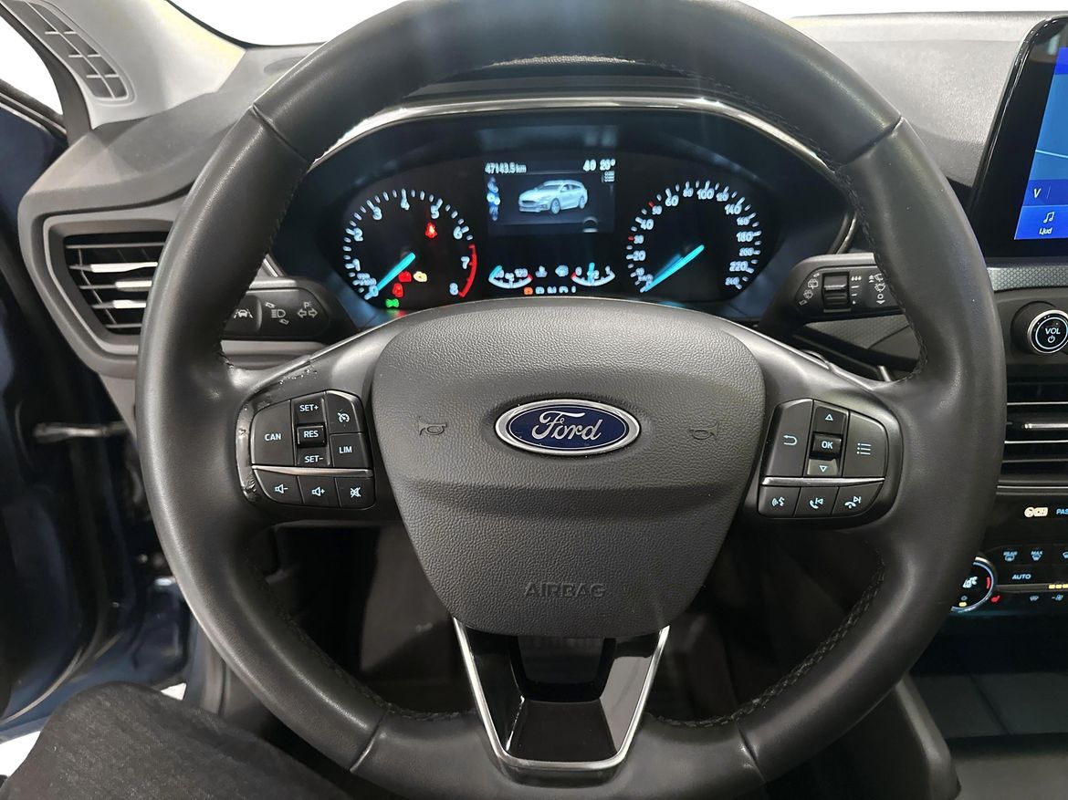 Ford Focus 2022 - miniatyr 10