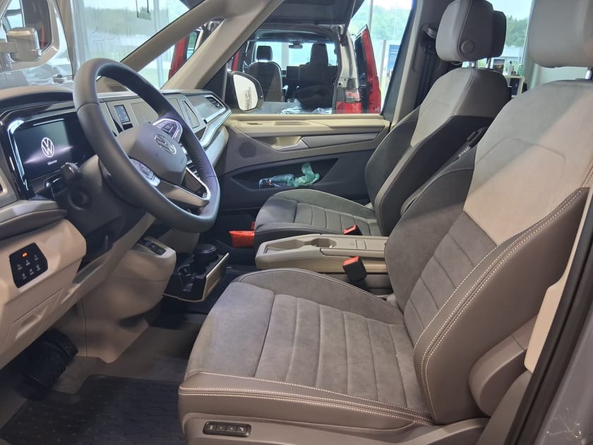 Bild 5 av Volkswagen Multivan eHybrid 4M LIFE HJULBAS: 3124 MM LÅNGT ÖVERHÄNG MOTO