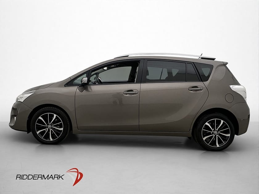 Bild 4 av Toyota Verso 1.8 Intense Edition 7-Sits Kamera Halvskinn