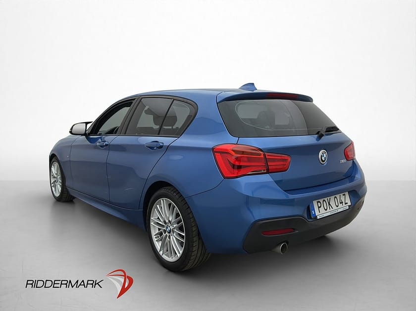 Bild 3 av BMW 118i 136hk M Sport  Skinnstolar P-Sensorer Sportfjädr