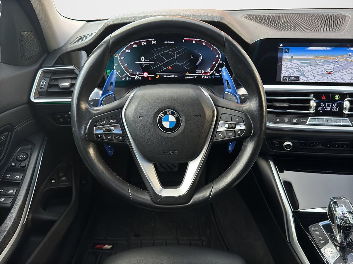 BMW 3-serie, bild 13 av 23