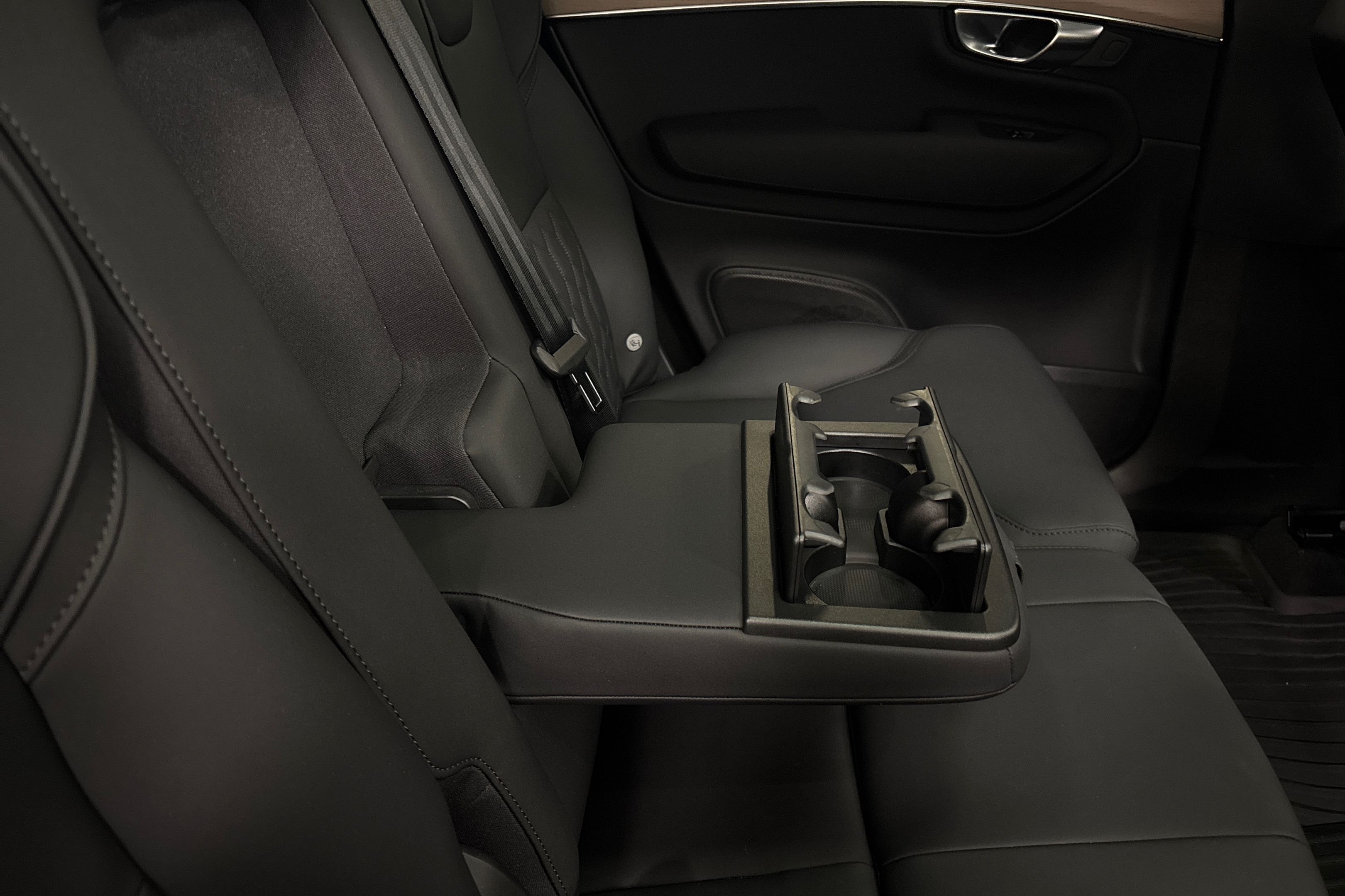 Volvo XC90 T8 Plug-In Hybrid AWD Geartronic, 8-trins, 456ps, 2026