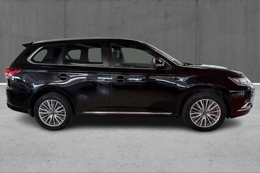 Bilde 3 av Mitsubishi Outlander PHEV Facelift 2.4 224HK Skinn, Rockford, 360