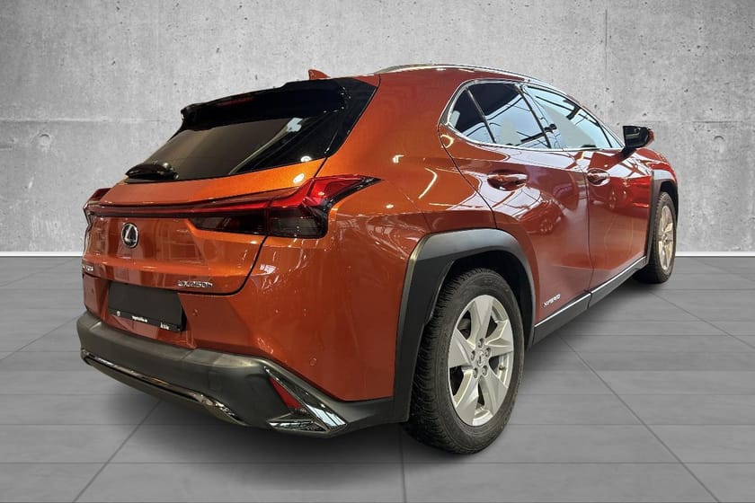 Bilde 4 av Lexus UX 250h E-Four