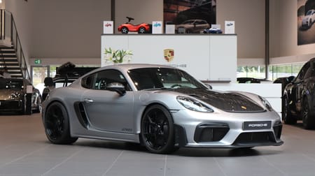 Porsche 718 Cayman GT4 RS