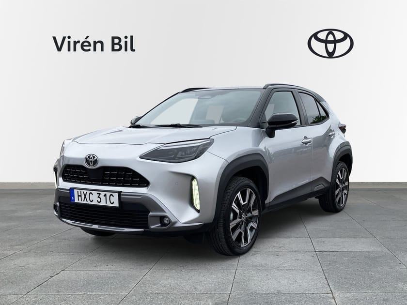 Bild 1 av Toyota Yaris Cross Hybrid 130 AWD-i Premiere Edition Panorama (Vinterhjul)