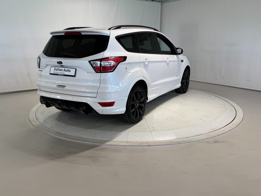 Bilde 3 av Ford Kuga 2,0 180hk 4x4 ST-Line ACC/Krok/Kam/Sony/Navi/Delskinn