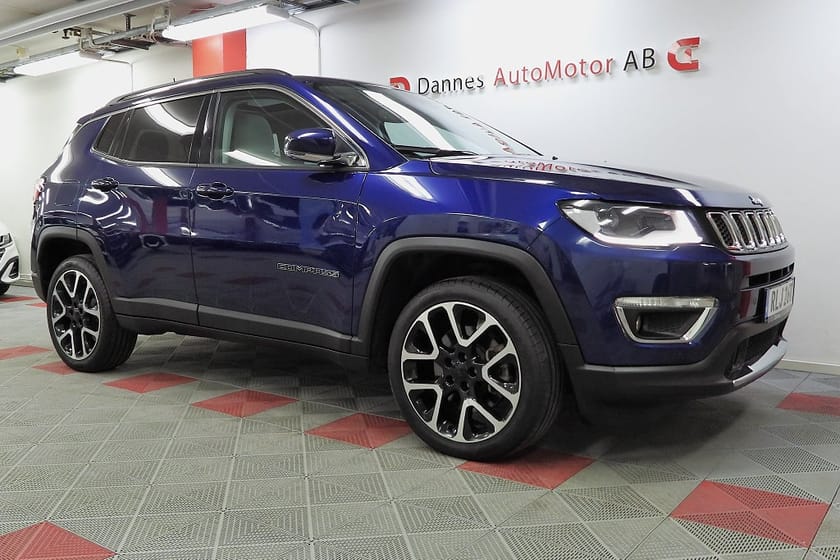 Bild 4 av Jeep Compass 4xe PHEV AWD Plug-in Hybrid Panorama SoV Hjul