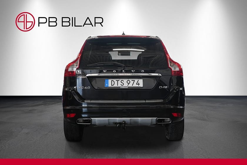 Bild 5 av Volvo XC60 D4 AWD Classic Summum Pano Läder B-kam Drag VOC BLIS
