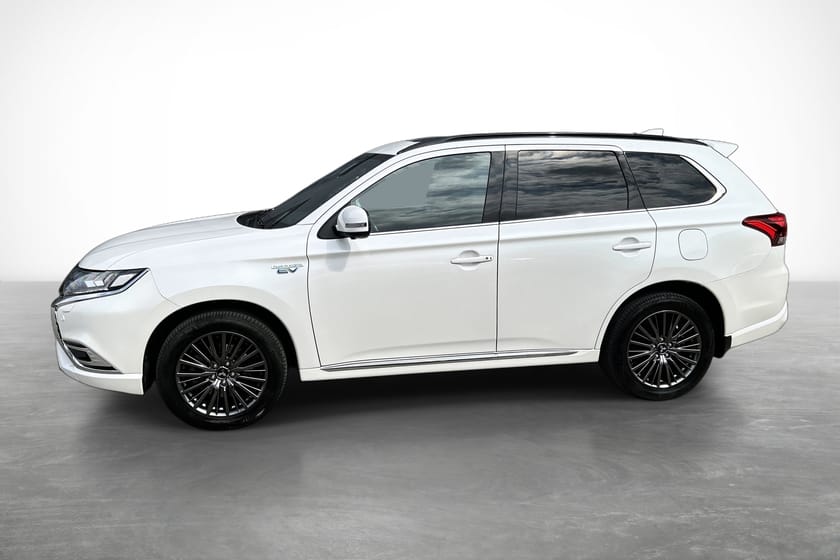 Bilde 4 av Mitsubishi Outlander PHEV S Edition, hengerfeste, skinn, luke, ACC