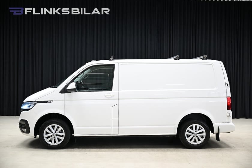 Bild 2 av Volkswagen Transporter 4M DSG 150HK Nedlackad|LED|Drag|Värmare|NyKamrem|1Ägare