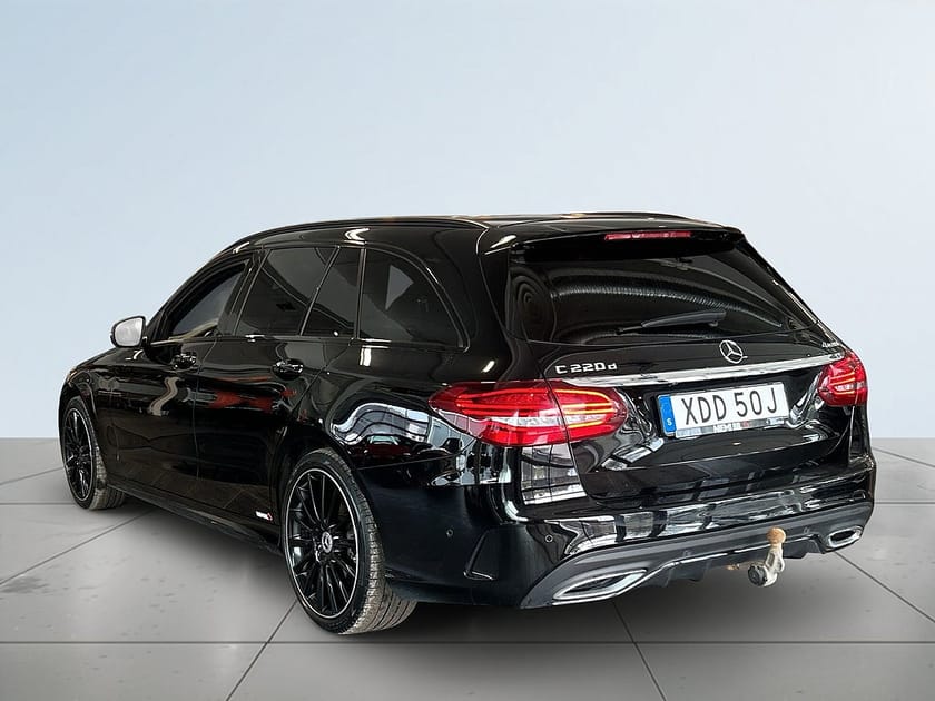 Bild 5 av Mercedes-Benz C 220 T d 4MATIC 4M AMG & Night Pkt Kamera/Drag/Dvärm/Cockpit