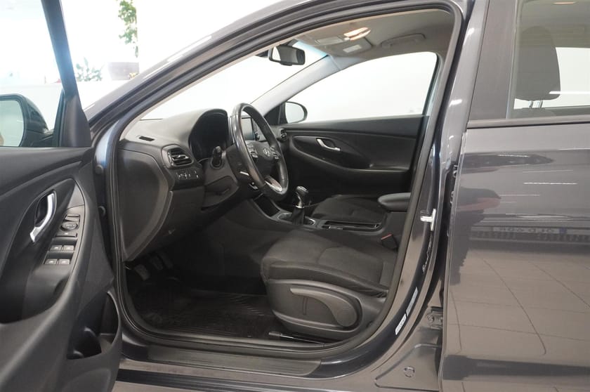 Bild 2 av Hyundai i30 Kombi 1.0 T-GDi 120hk MHEV Essential