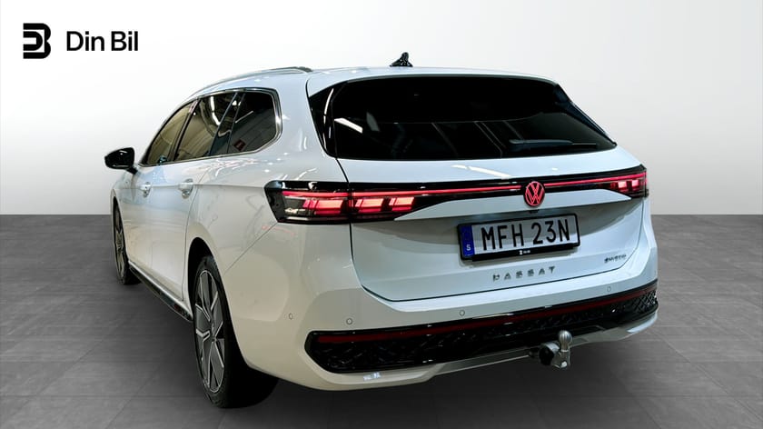 Bild 3 av Volkswagen Passat Variant eHybrid R-Line DSG Edition/Drag/Panorama