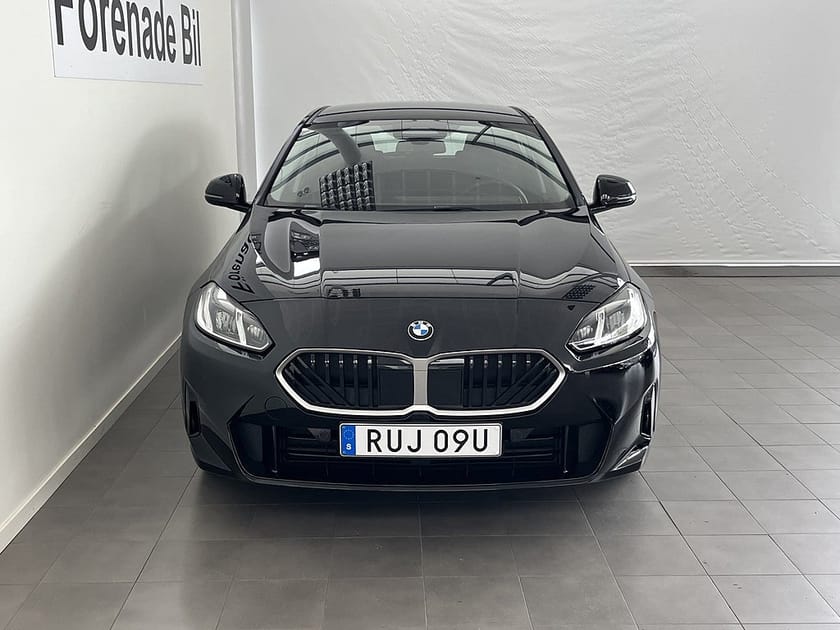 Bild 2 av BMW 120 Automat Rattvärme 17" Park Assist
