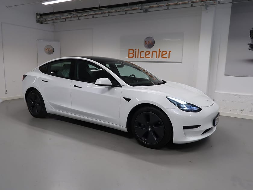 Bild 5 av Tesla Model 3 Standard Range V-Däck ingår Navi-Kamera-Pano-Skinn-Elst