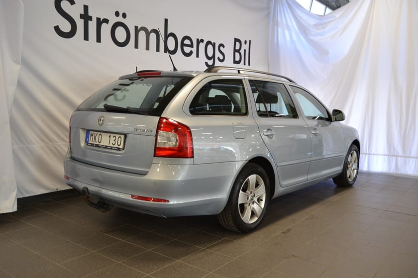 Bild 3 av Škoda Octavia Kombi Elegance 1.8 TSI 4X4 160hk