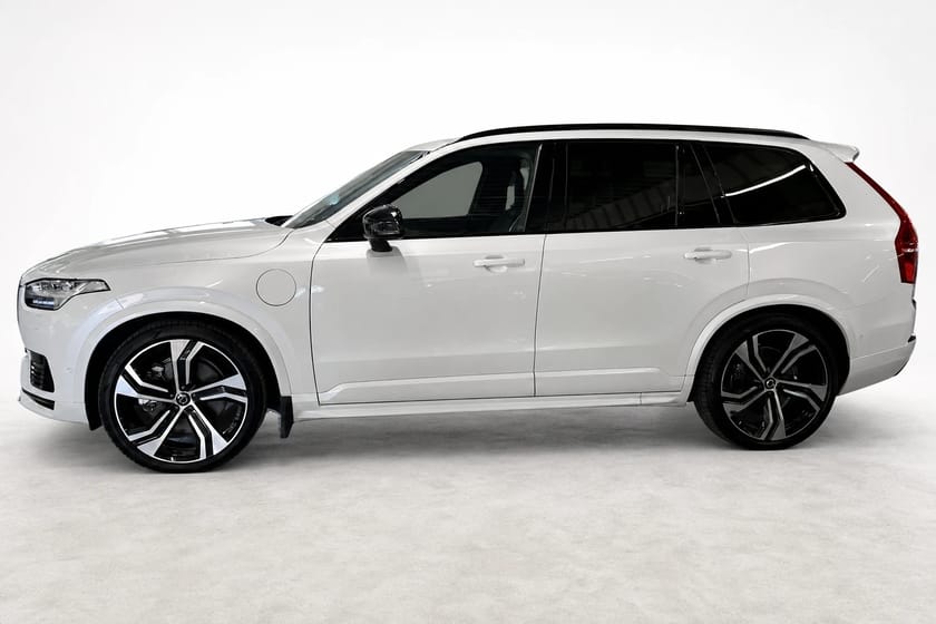 Bild 2 av Volvo XC90 7-seater T8 Ultra Dark Edition Drag Luftfjädring B&W