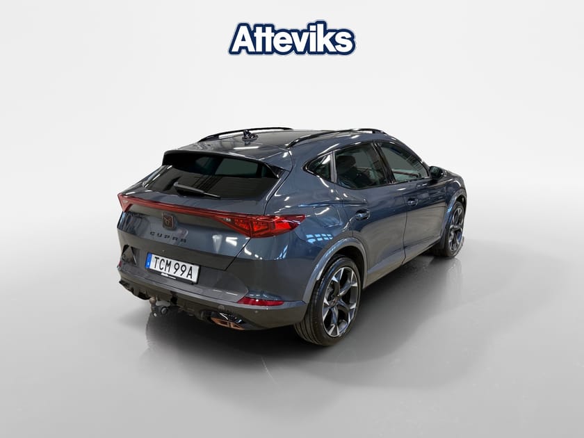 Bild 3 av CUPRA Formentor e-Hybrid 204hk Drag/Backkamera/P-värmare
