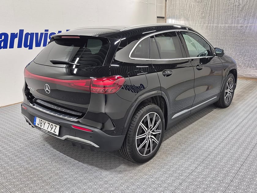 Bild 4 av Mercedes-Benz EQA 250+ AMG Elbil 190HK Panorama