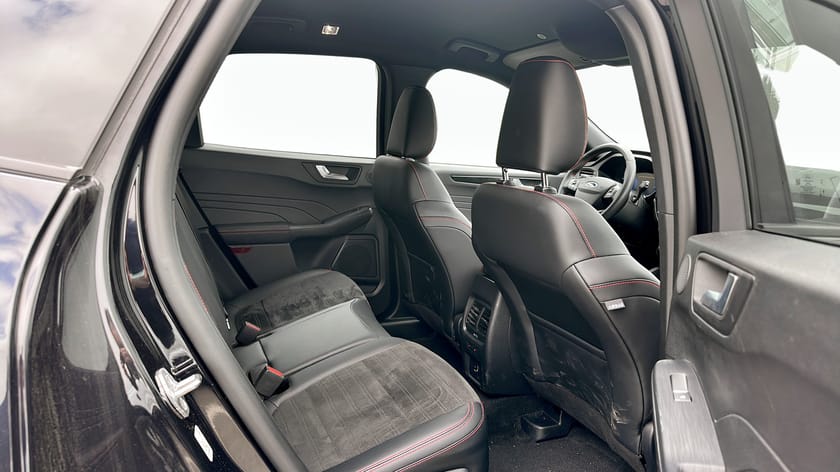 Bild 5 av Ford Kuga Plug-In Hybrid ST-Line X 225hk Plug-in-Hybrid Dragkrok B&O