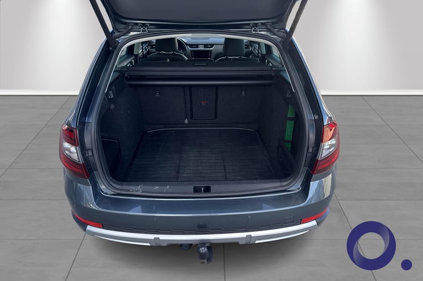 Bilde 5 av Škoda Octavia Scout 2.0 TDI 184 hk 4x4 DSG Webasto|Krok|LED|INNBYTTE|FINANS