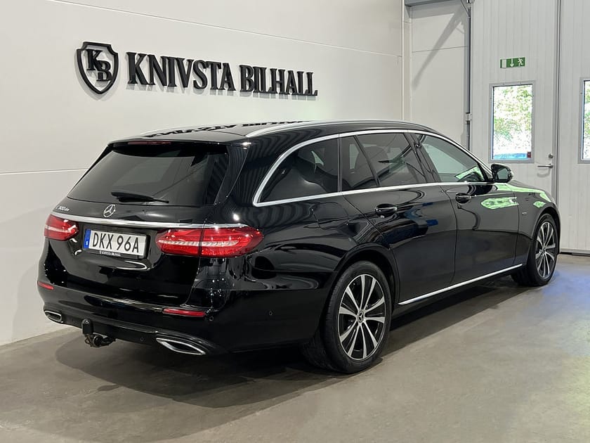 Bild 4 av Mercedes-Benz E 300 de T PLUG-IN 9G-Tronic Moms Widescreen Drag 306hk