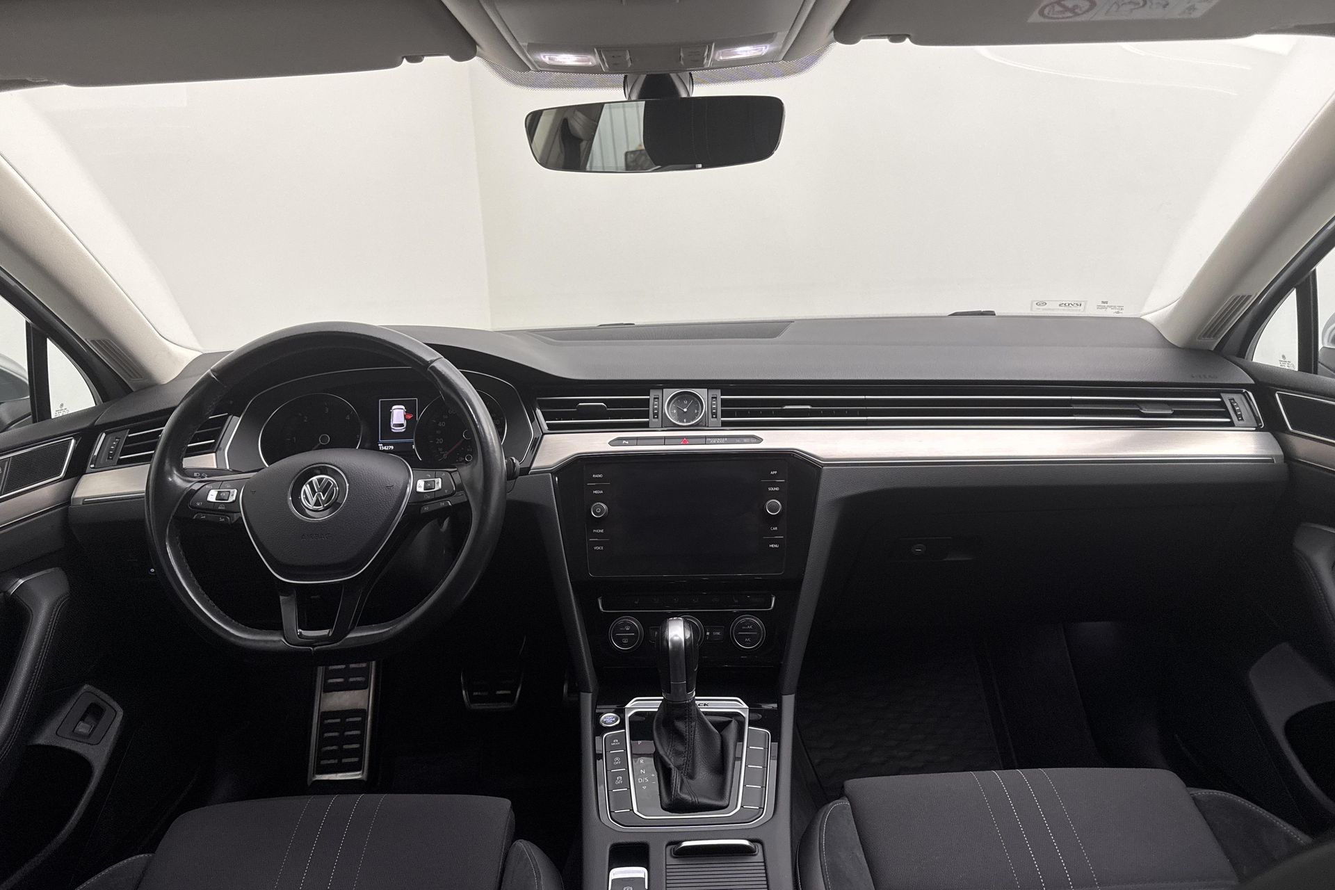 Volkswagen Passat 2018, bild 7/10