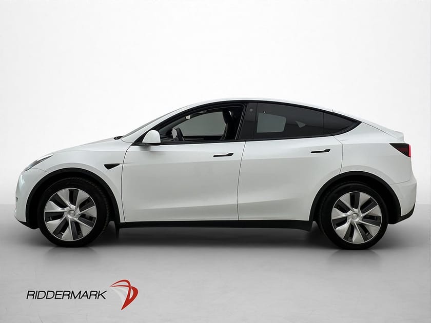 Bild 5 av Tesla Model Y Long Range AWD Autopilot Drag Svensksåld MOMS