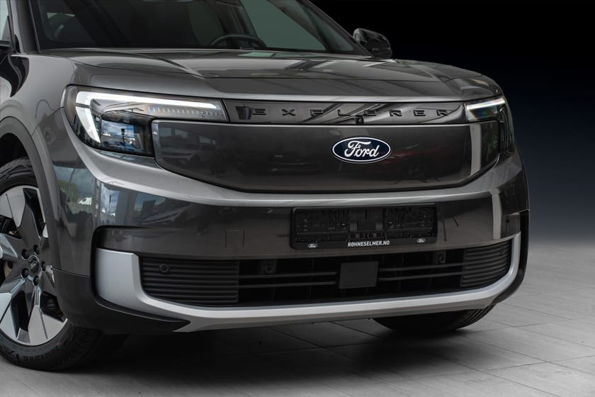 Bilde 2 av Ford Explorer EV Extended Range AWD Premium//Panoramatak//525 WLTP//Hengerfeste//B&O