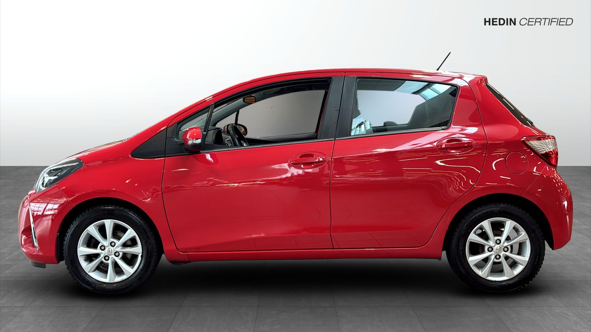 Toyota Yaris 1.5 VVT-iE 2020, bild 6/15