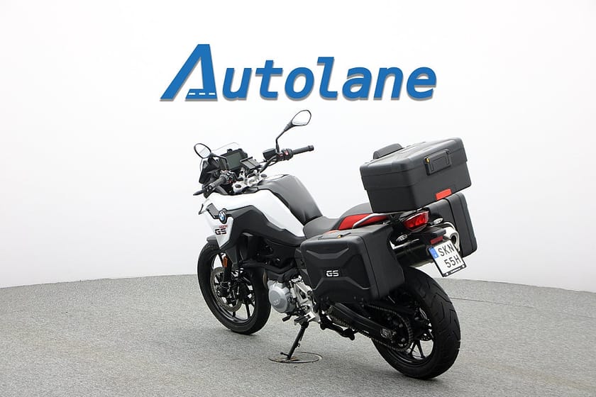 Bild 3 av BMW Motorrad F 750 GS *Alla väskor, Farthållare, Dynamic ESA Sommarkampanj 4,