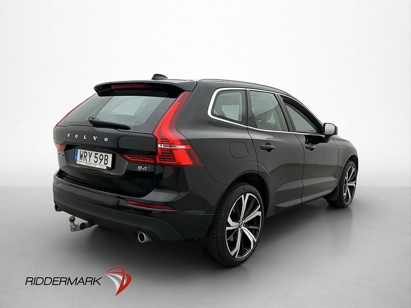 Bild 5 av Volvo XC60 B4 AWD Momentum Skinn Drag Värmare Kamera CarPlay